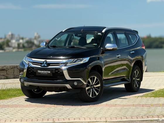 MITSUBISHI PAJERO FULL 3.2 HPE 4X4 16V TURBO INTERCOOLER DIESEL 4P AUTOMÁTICO MITSUBISHI PAJERO FULL 3.2 HPE 4X4 16V TURBO INTERCOOLER DIESEL 4P AUTOMÁTICO